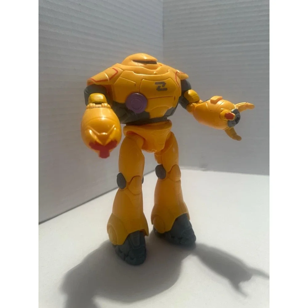 Yellow Robot Toy Action Figure Modern Design Collectible Kids Gift Display